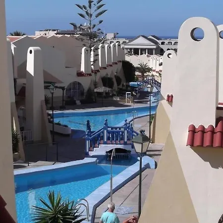 아파트 Aqua Vista Fanabe Getaway: 1br- 2 Seaview Terraces *